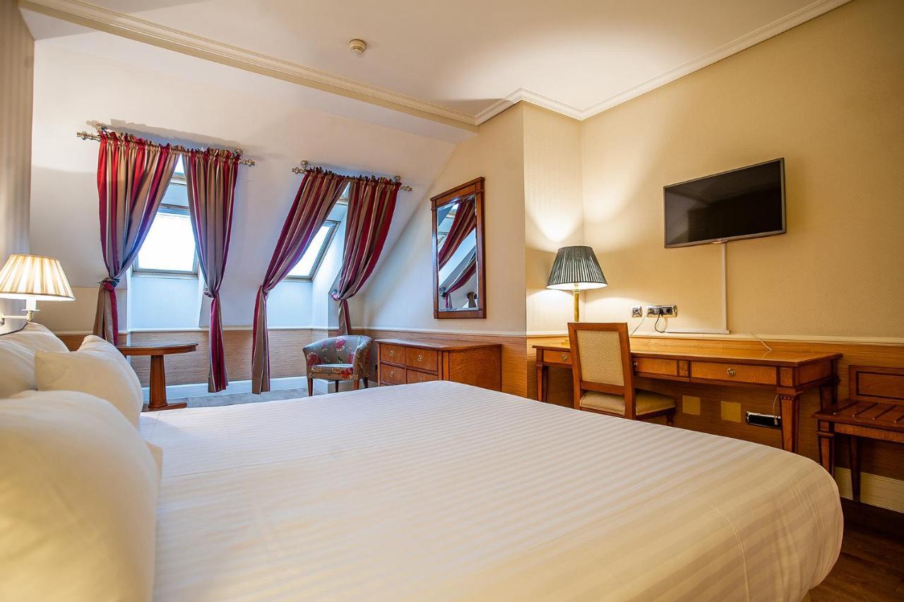 Hotel Recoletos 4*