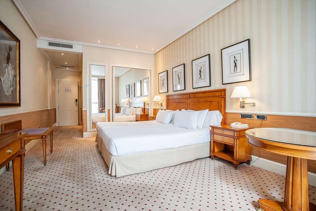 Recoletos Hotel 4*